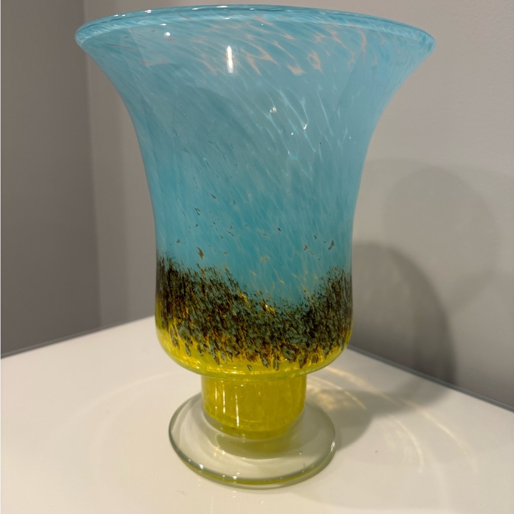 Elegant Blue and Yellow Glass Vase